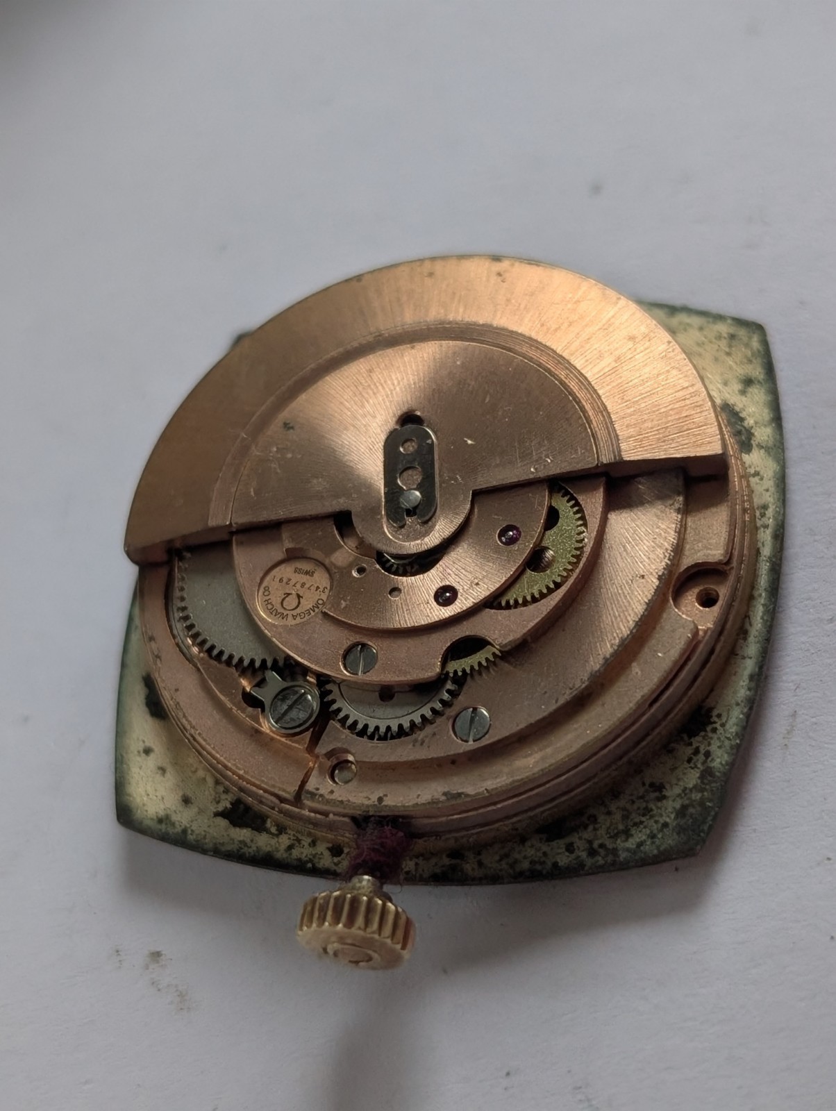 Vintage Omega 1481 Automatic Watch Movement (Runs-ish But Spares/Repairs)