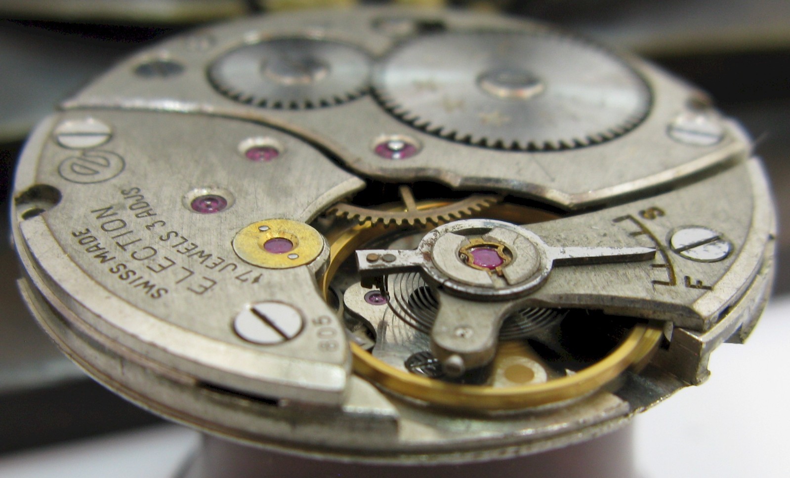 early Girard Perregaux GP 805 17 j. 3 adj. watch movement for part …