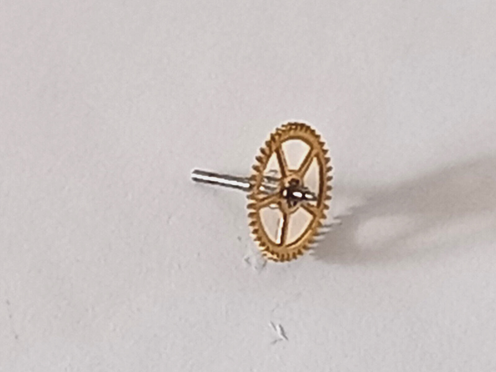 Genuine Patek Philippe cal 13.5-320 Center Wheel Part # 201 – Pre-Owned