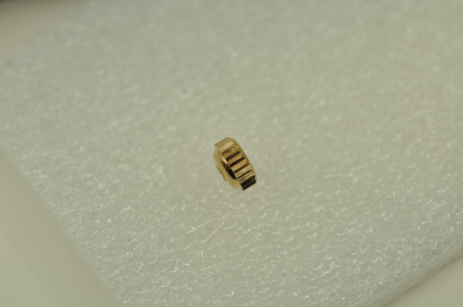 omega crown 5mm diameter tap 0.9mm tube 2mm pink rose
