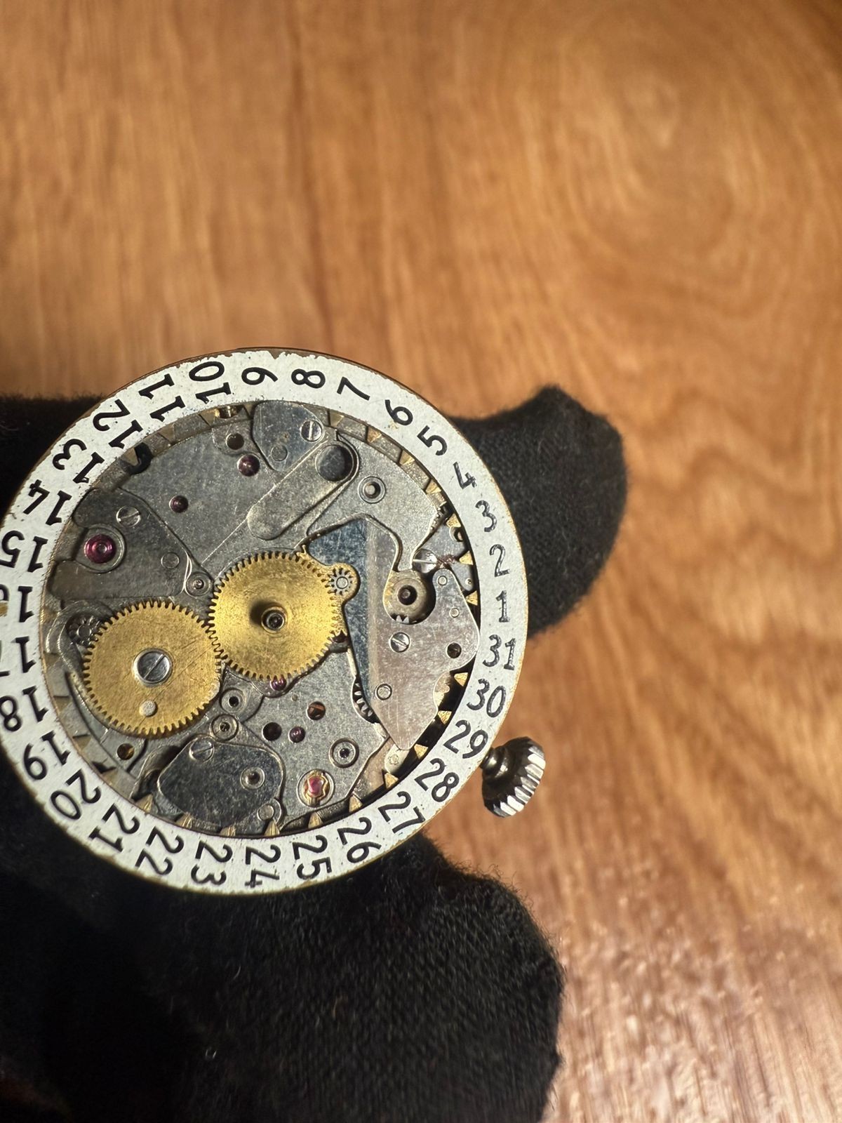 Universal Genève Microtor Automatic Movement With Crown