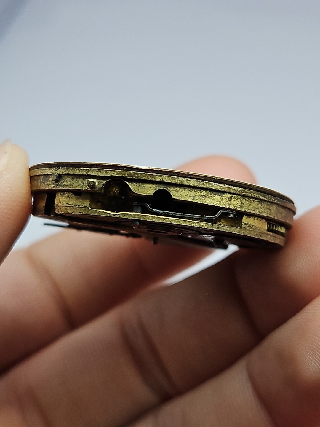 ANTIQUE Unbranded? POCKET WATCH MOVEMENT 40.6MM FOR REPAIR/PARTS