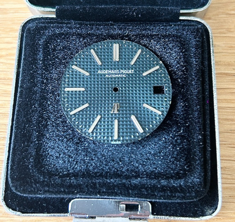 A Rare Authentic Audemars Piguet Royal Oak Jumbo “Tapisserie” Wristwatch Dial.