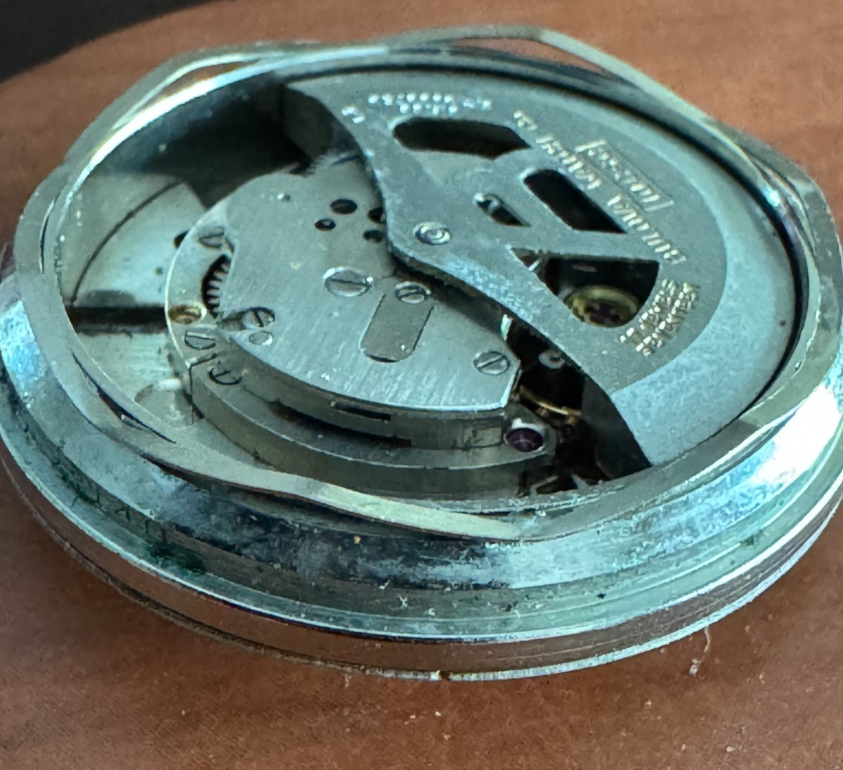 VINTAGE MEN’S BULOVA AUTOMATIC WRISTWATCH MOVEMENT CAL. 10CSC RUNS GREAT 17J!