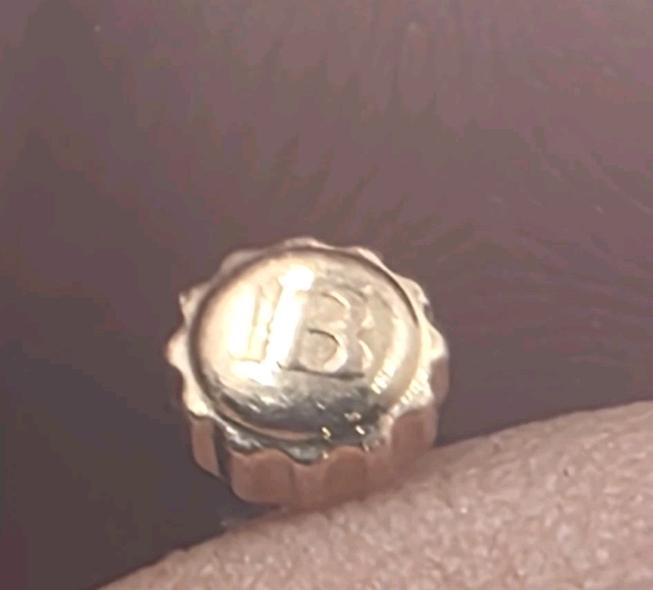 Original Gold Crown for a Blancpain Villeret Ultra Slim Ref. 4053-3642.