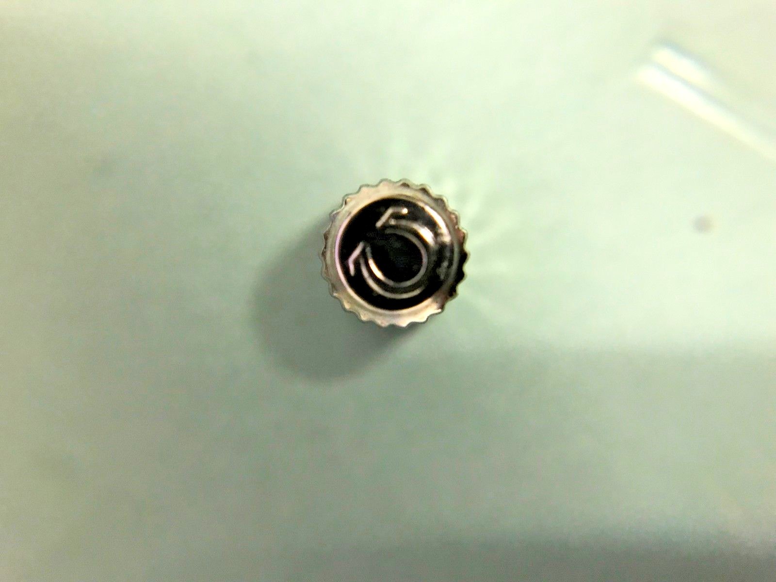 OMEGA STEEL OR YELLOW SCREW DOWN CROWN O69ST42132 3.05X2.0MM FACTORY NEW