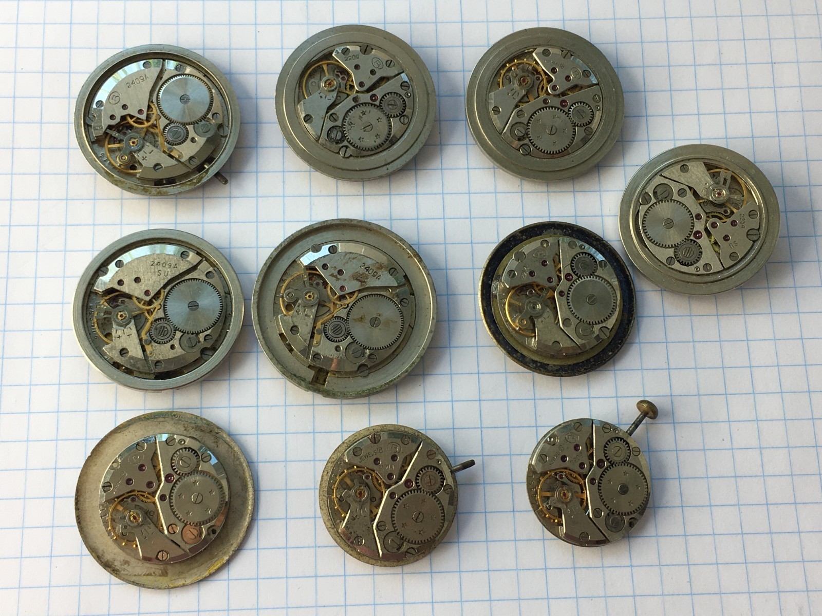 MOVEMENTS (10pcs) FOR MENS WRIST WATCH Vostok USSR for parts
