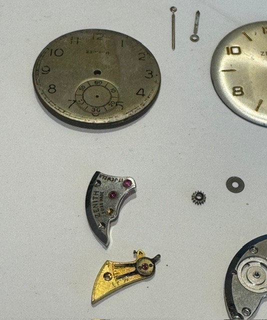 Zenith 126 21 Parts 2 Dials 5 Hands Great Condition
