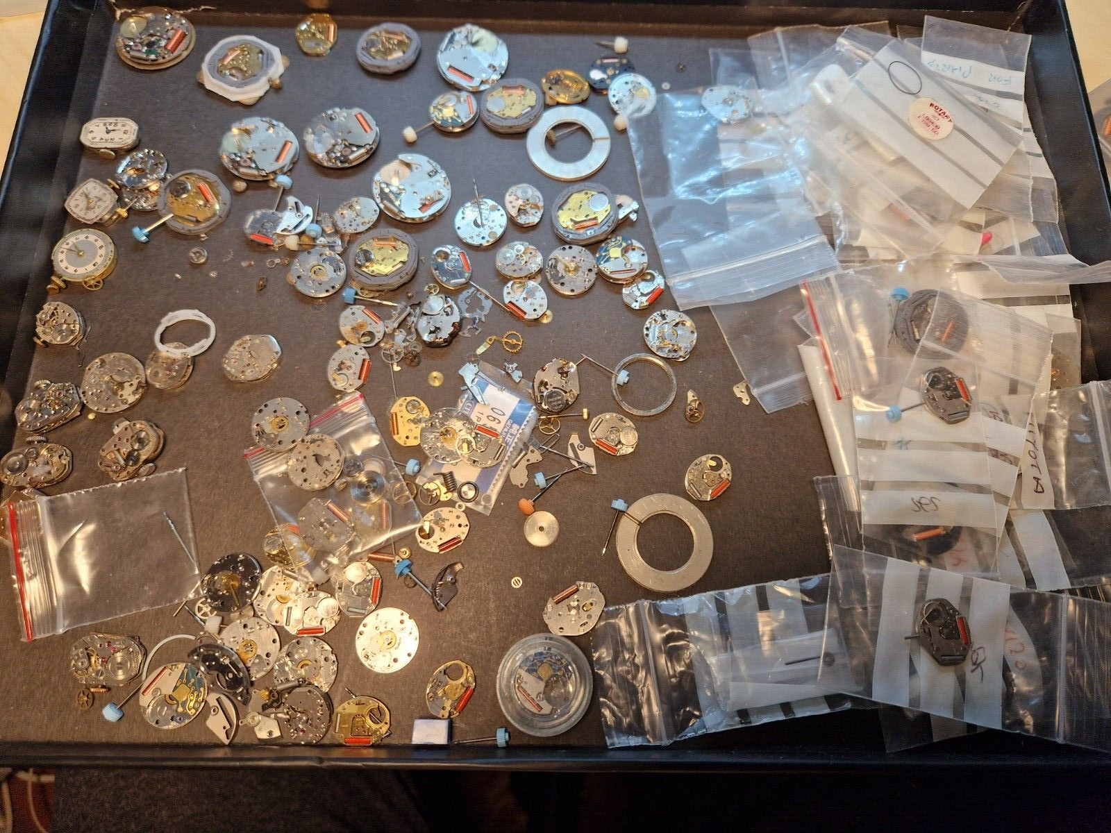 vintage watchmakers lot mostly ladies quartz movements and parts wholesale