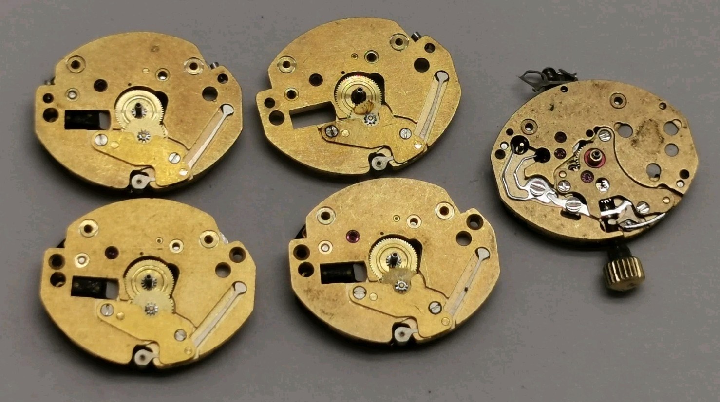 Vtg Bulk Lot Of 5 Omega 1387 & 1450 Quartz Ladies Quartz Watch Movement Spares