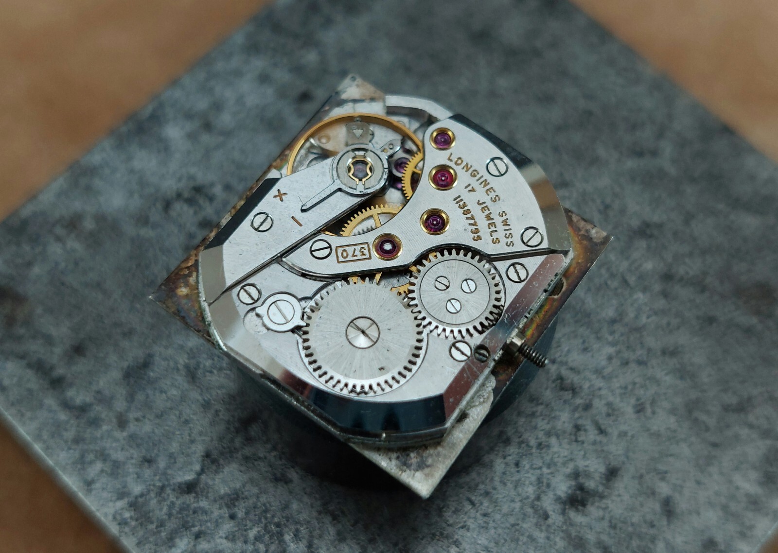 Original LONGINES Hand-Winding Movement Caliber 370. Running Well