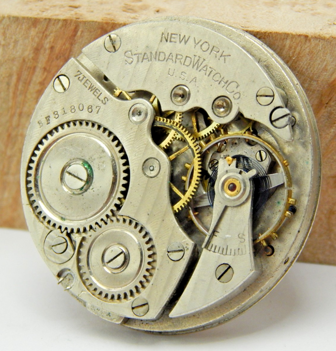 Antique 1919 New York Standard 171 12 s 7 jewel pocket watch movement with dial