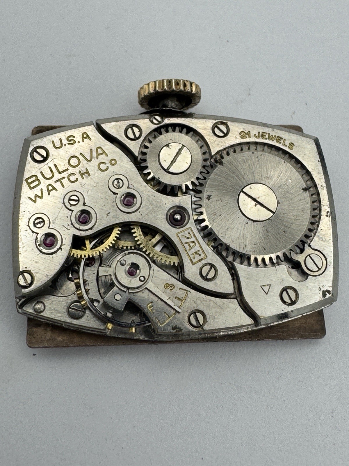 Vintage Bulova 7AK Men’s Wristwatch Movement – Runs