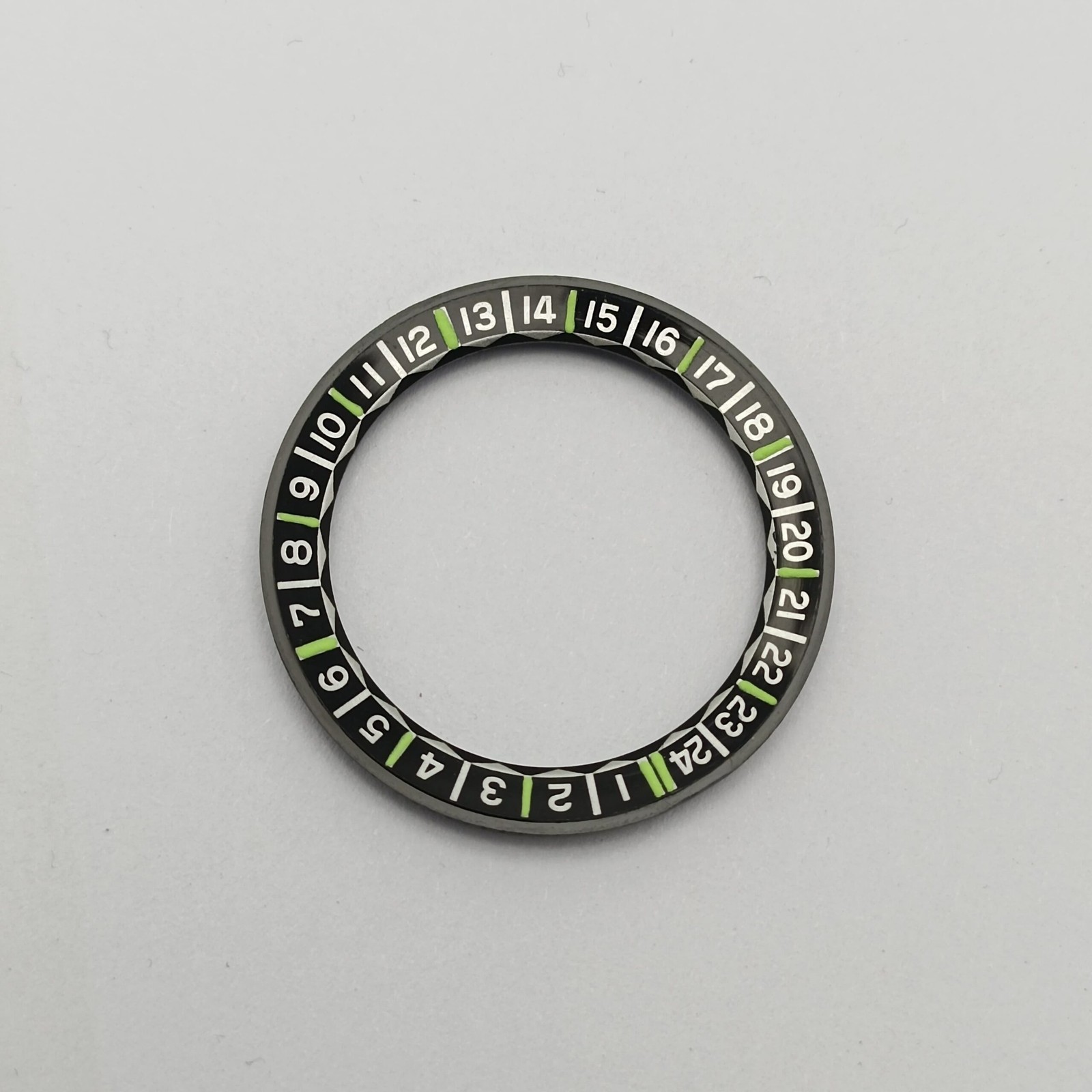 Orient World Diver Y469622-7A Watch Bezel Inner Ring NOS IMA297ADM2
