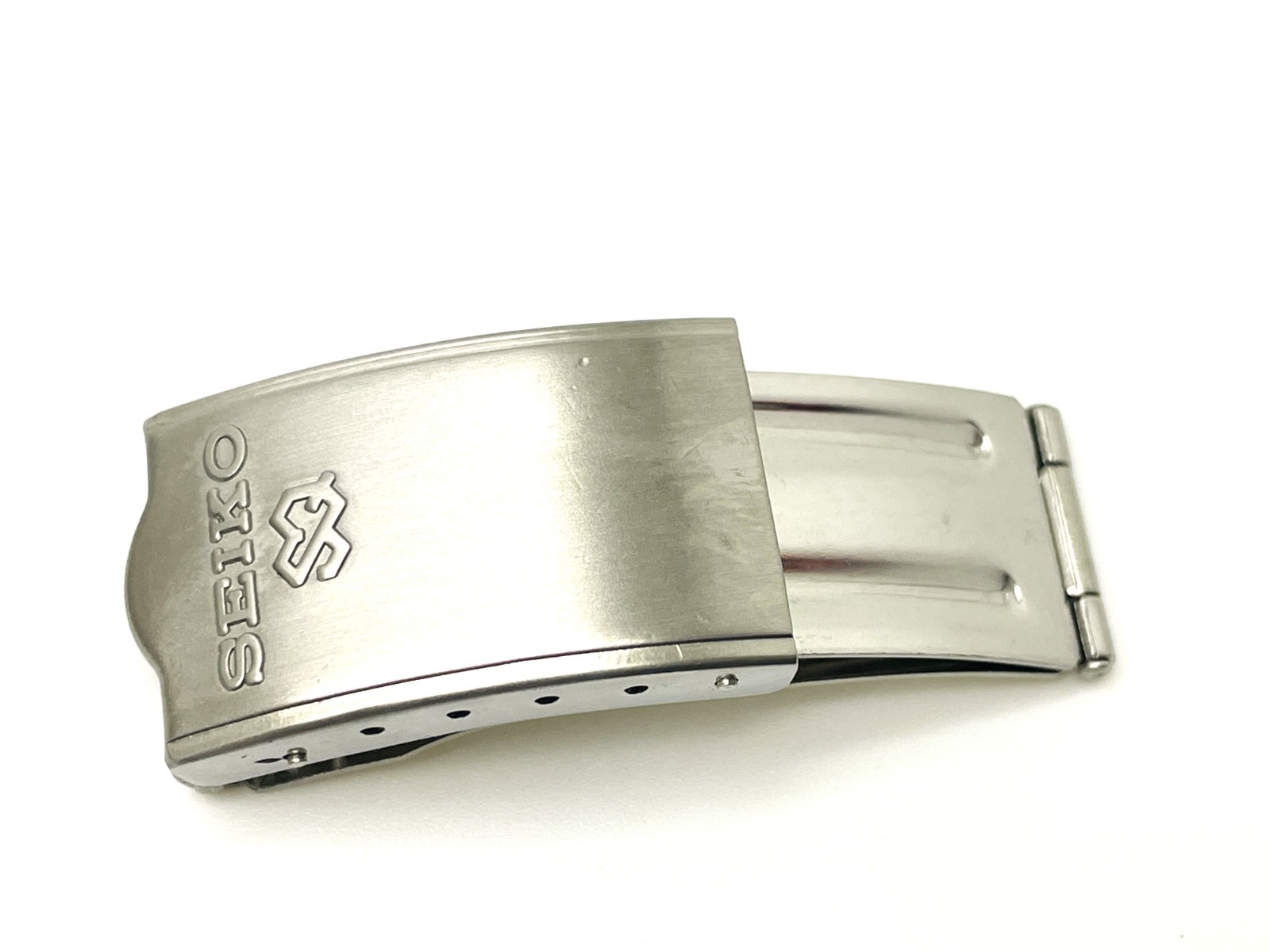PRE-OWNED SEIKO MENS WATCH PARTS 18MM STAINLESS STEEL VINTAGE BUCKLE 733-18