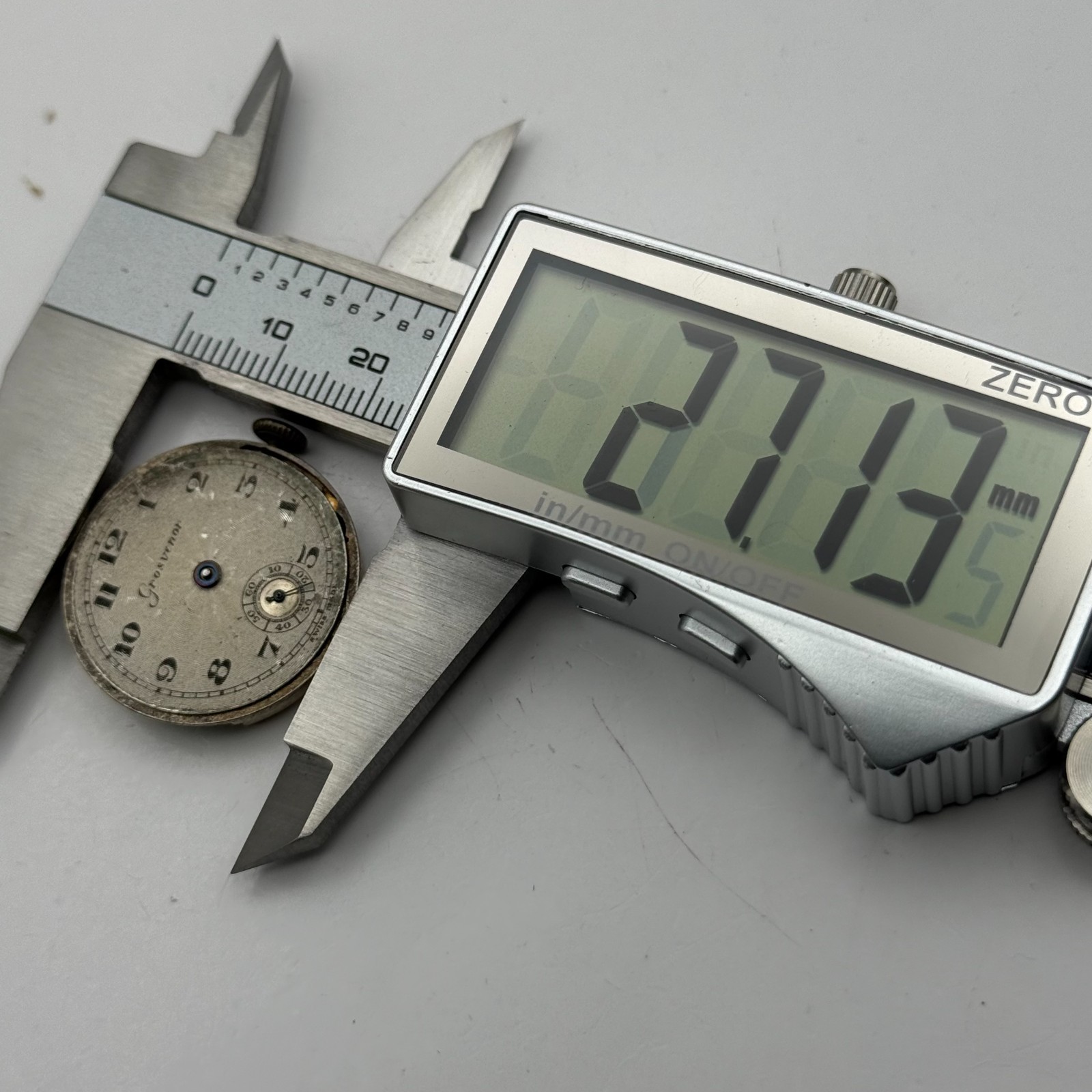FHF 2 Watch Movement Grosvenor 15 Jewels Swiss Manual Wind Parts Repair 26.6mm
