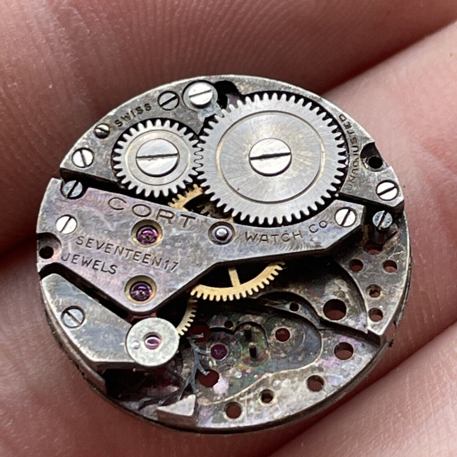 VTGV Cort Watch Co. 17 Jewels Swiss Unadjusted Movement