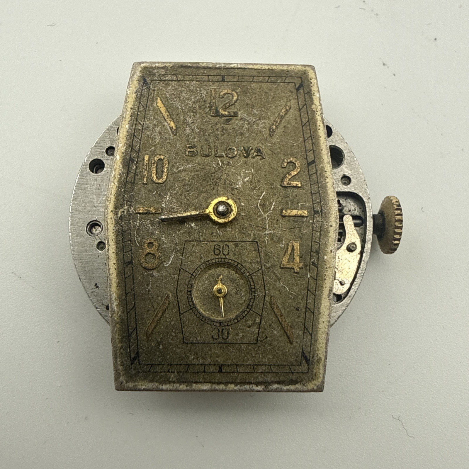 Vintage Bulova Cal. 10AE 17 jewel watch movement For Repair / Parts Gold Balance