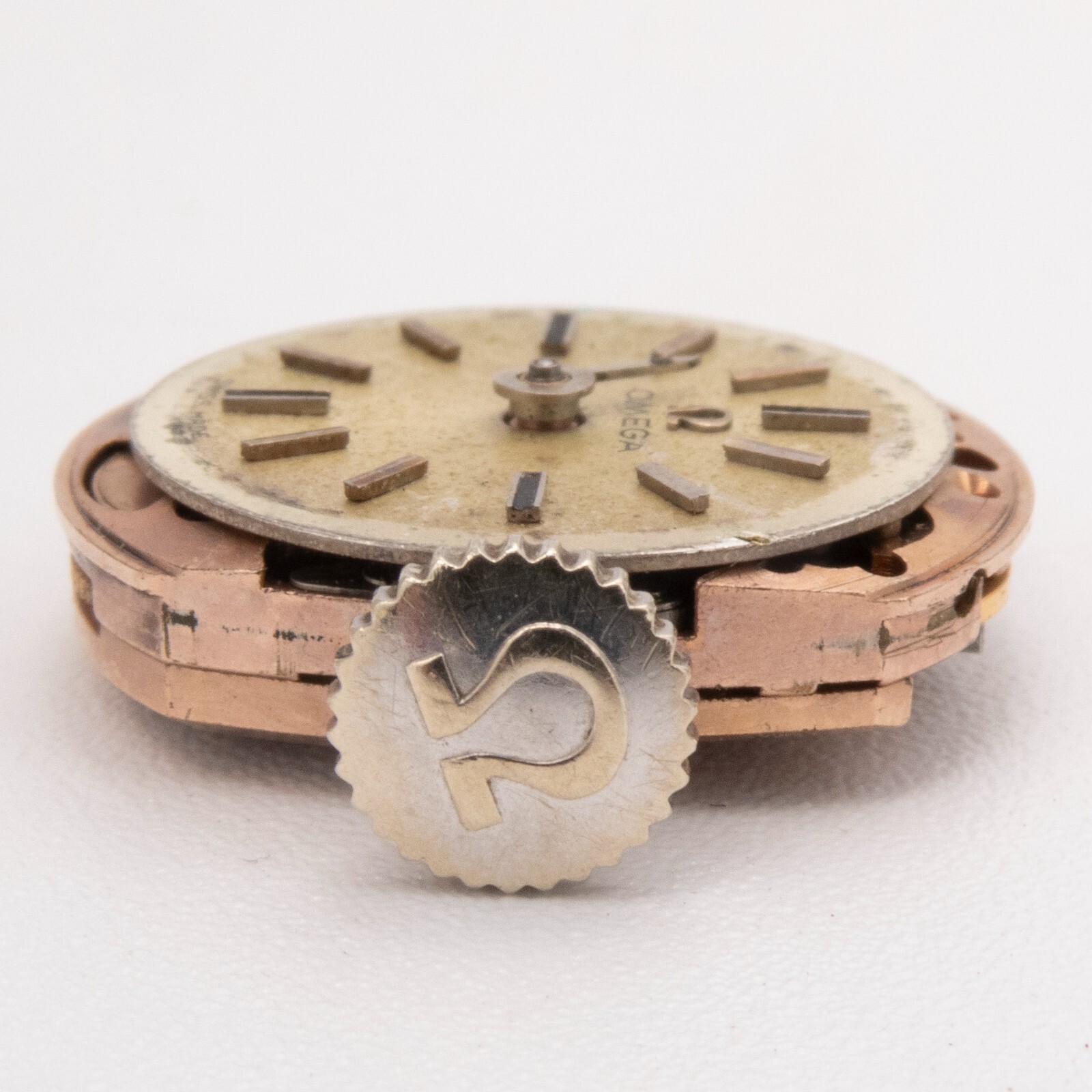 Vintage Omega Caliber 484 17-Jewel 2-Adjustment Wristwatch Movement, Runs