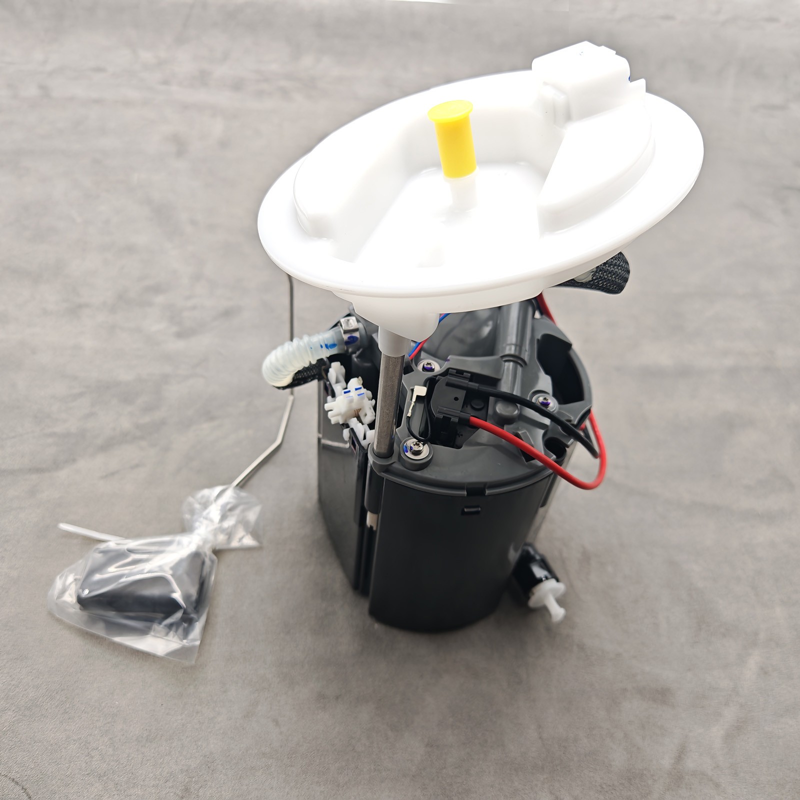 Fuel Pump Unit 670035006 for Maserati Quattroporte Ghibli Levante 3.0T 14-20