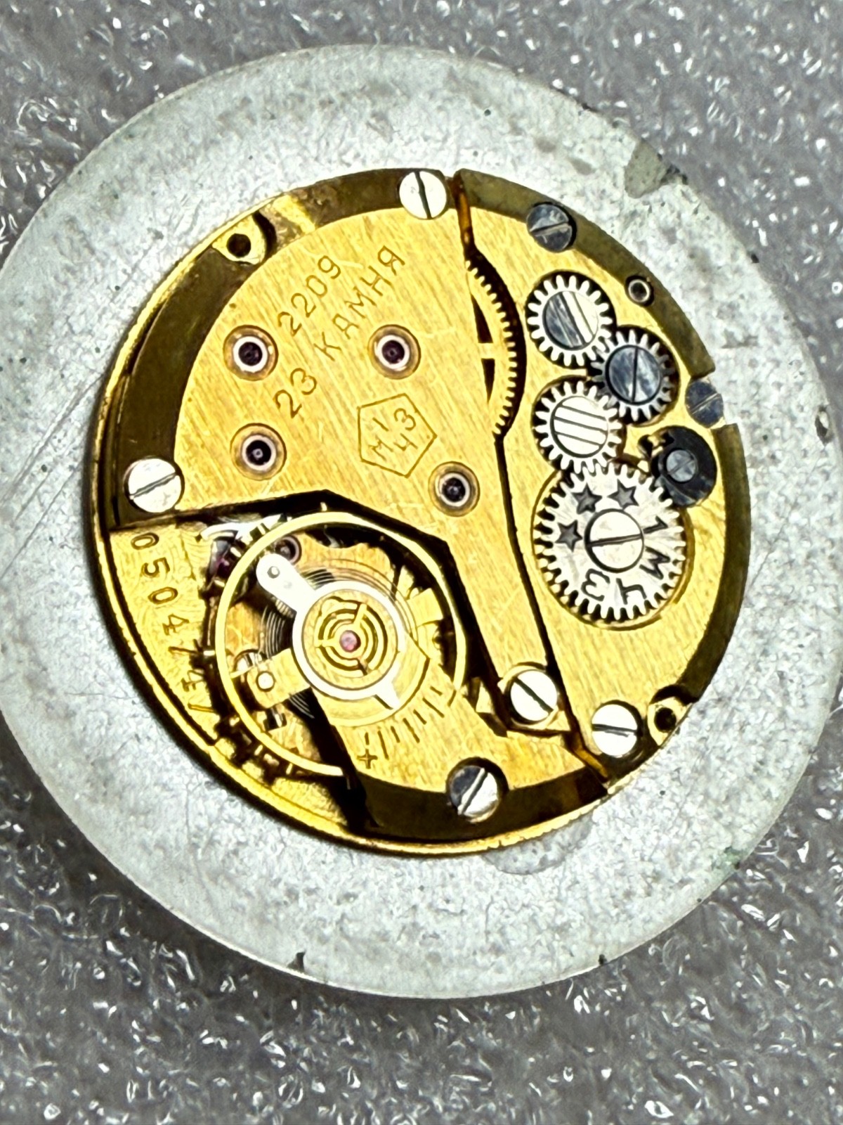 USSR POLJOT de LUXE movement 2209 caliber Gold Plated watch mechanism. FOR PARTS