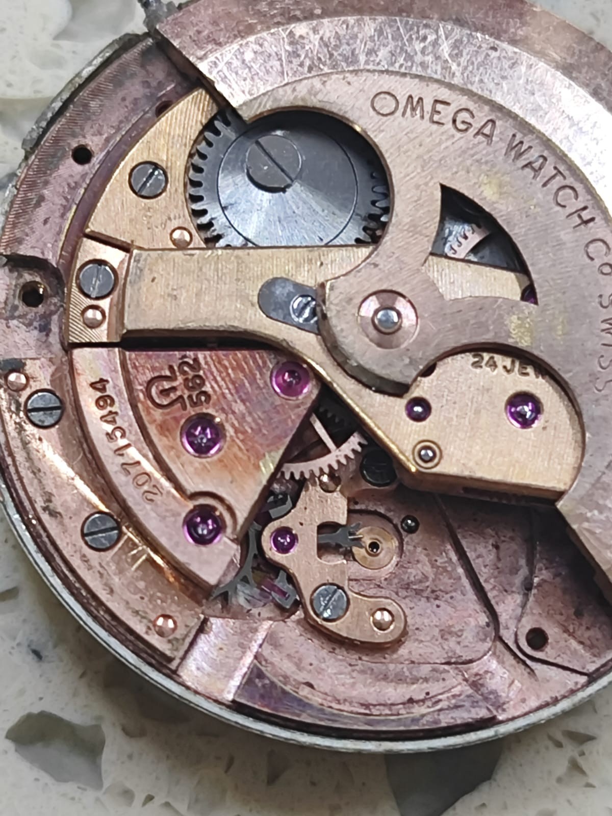 Omega 562/565 Incomplete Complete Movement with dial & hands Not Working parts