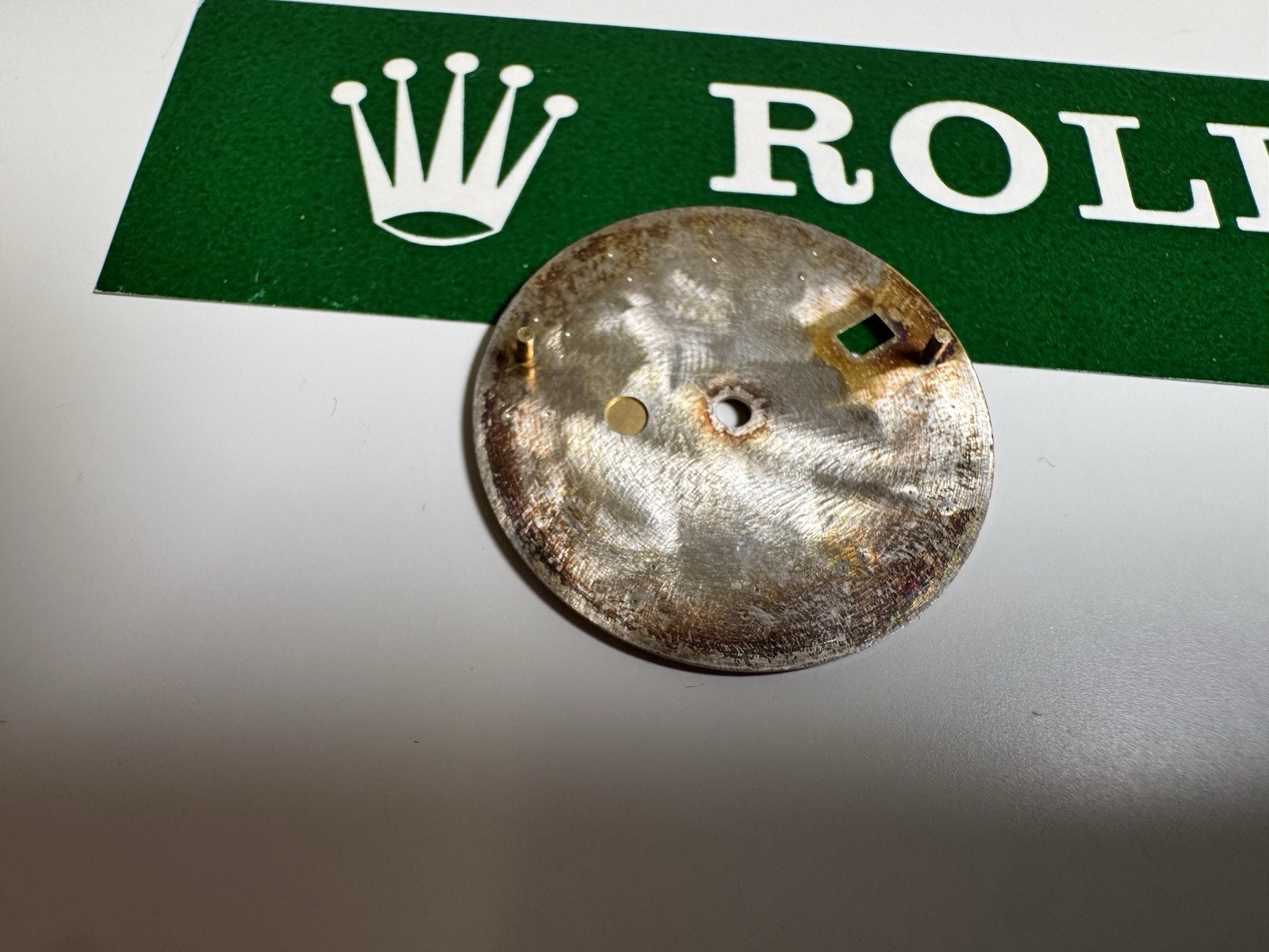 genuine rolex oyster perpetual date just 14 kt gold hour marks chronometer dial