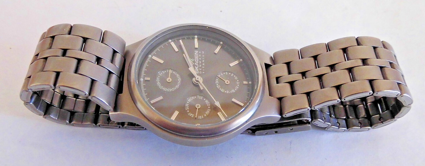 GENTS SKAGEN TITANUIM QUARTZ. D.D. 24 HOURS DIAL MOVEMENT # GP27. CASE # 205LTXM