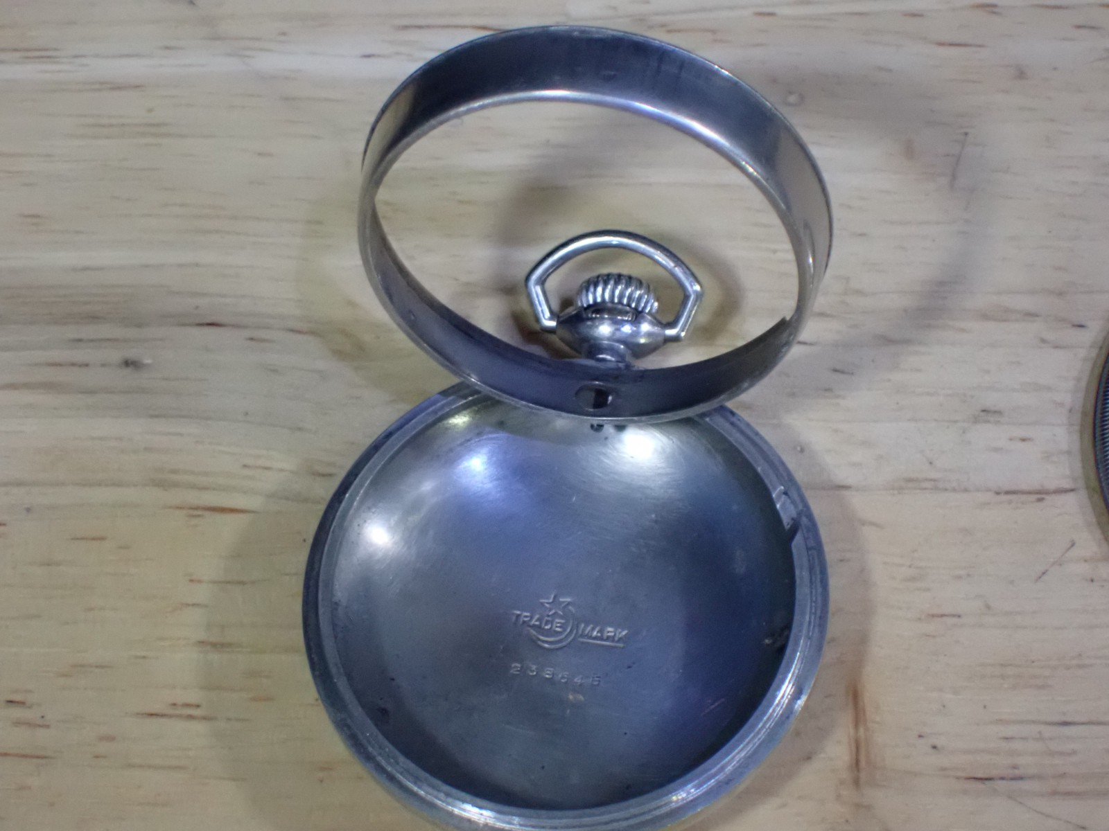 Crescent Watch Case Co. Swing Out Pocket Watch Case Silverine 18s SN 238646