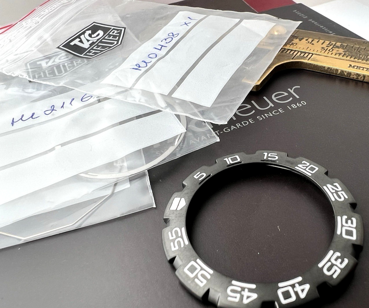 TAG Heuer Watch BEZEL Formula 1 DIVER Black Metal / Friction Ring 34 mm Swiss