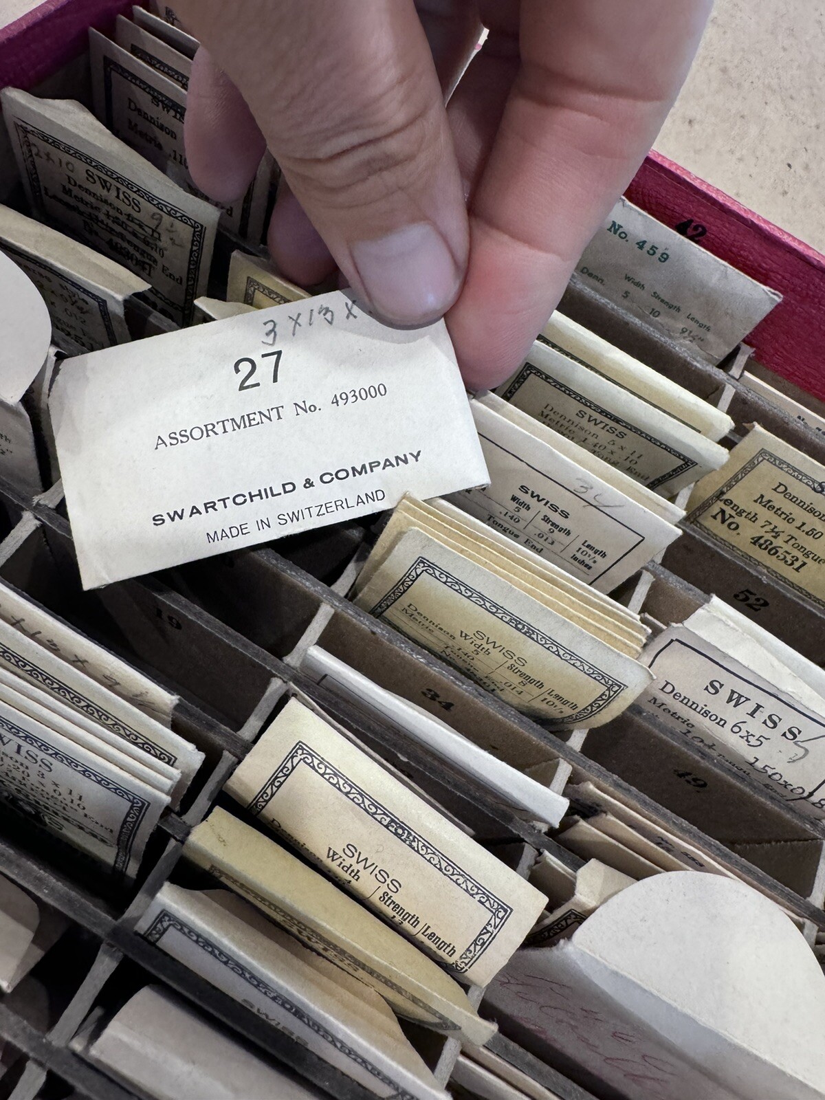VTG Swartchild Co Watchmakers Slotted Assorted Repair Box W/ 140+- NOS Springs