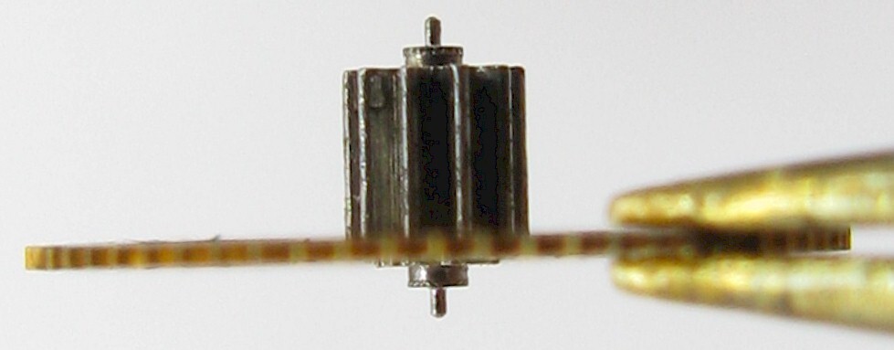 Poljot 3133 chronograph watch movement part 3rd. wheel #210 short pivots