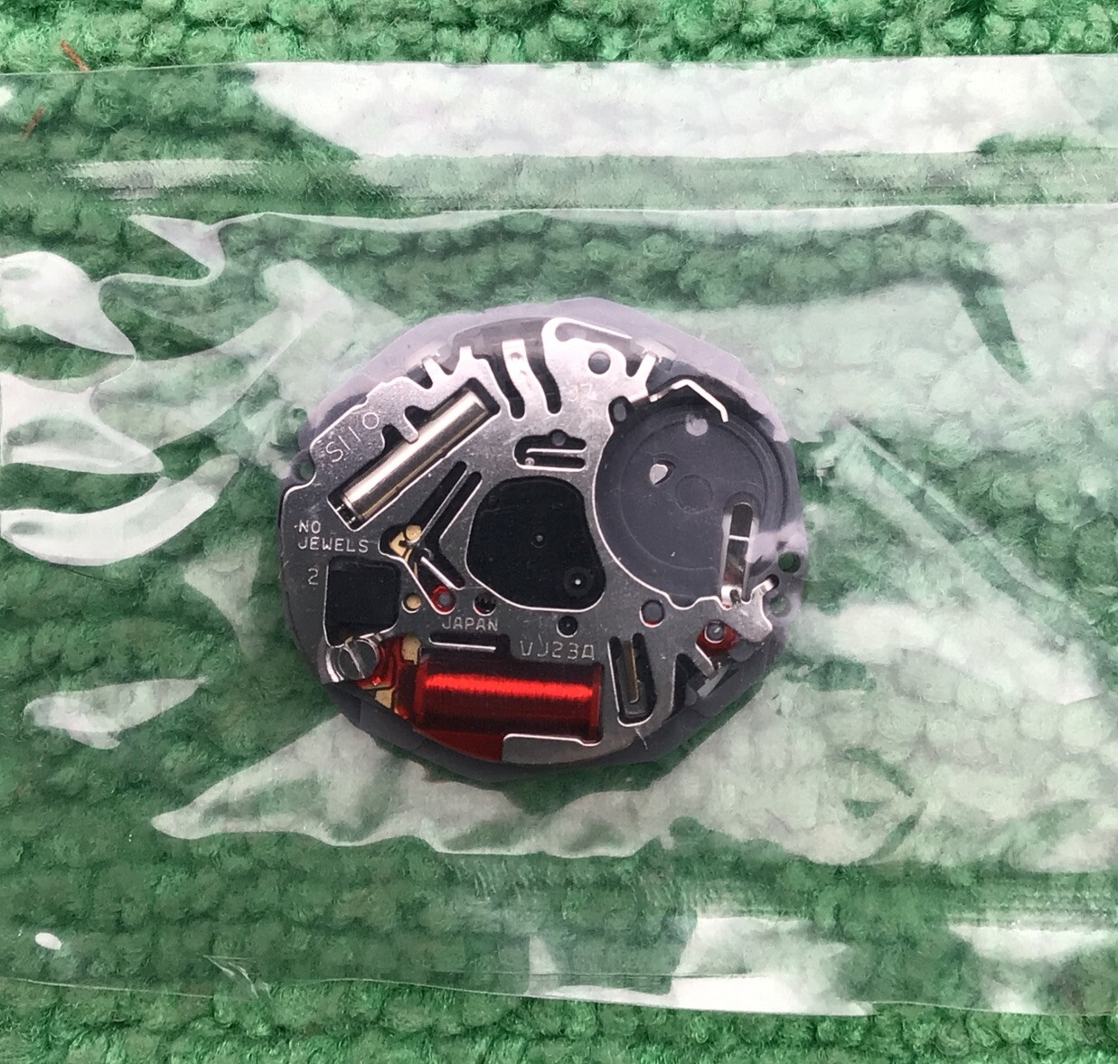NEW Seiko SII / TMI / Epson VJ23A Quartz Watch Movement With Stem, Day/Date At 3