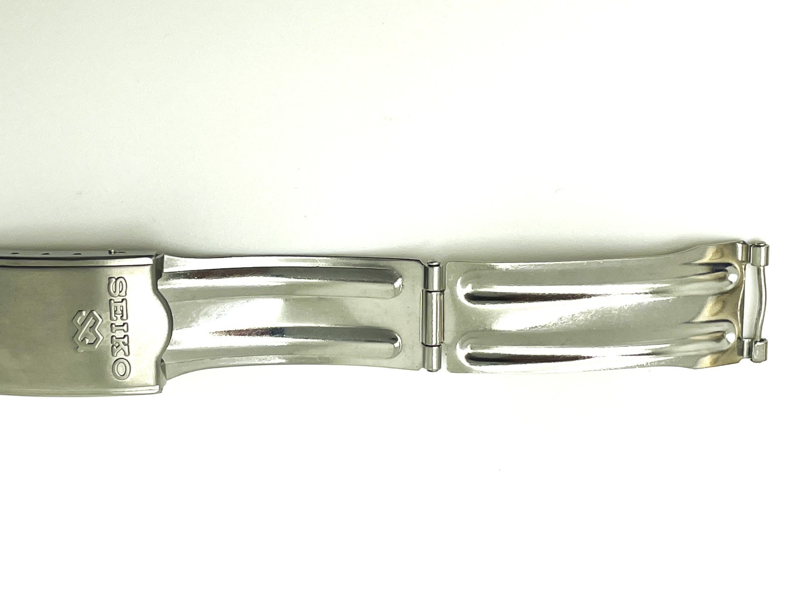 PRE-OWNED SEIKO MENS WATCH PARTS 18MM STAINLESS STEEL VINTAGE BUCKLE 733-18