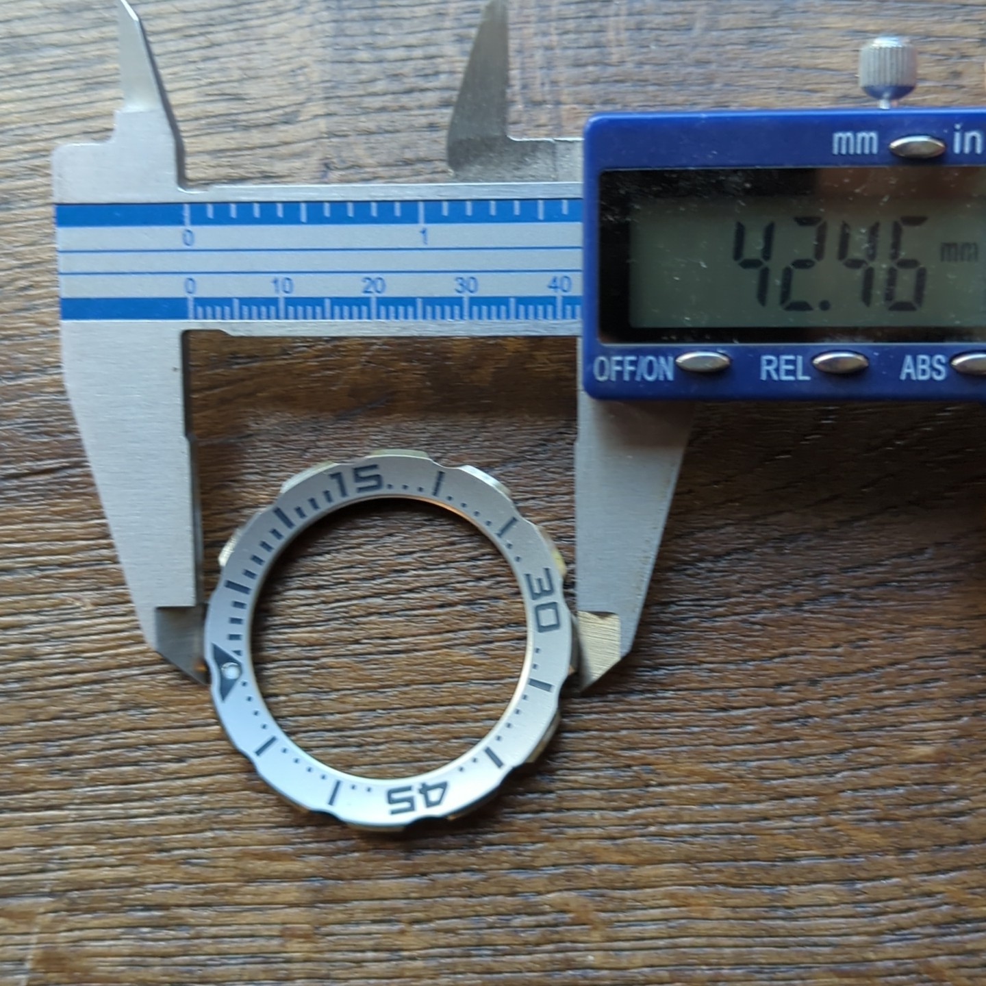 Seiko Monster Rotating Bezel Part, New and Unused OEM 42.5mm (AA41)