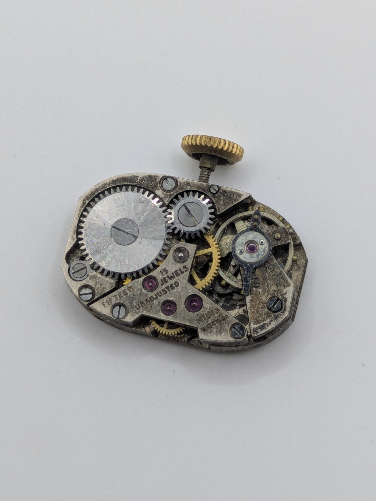 F302 Milus 15 Jewel Manual Watch Movement Swiss Made No Dial Untested 15.1mm
