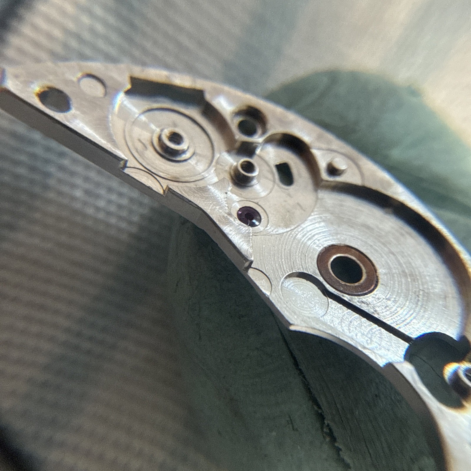 genuine Rolex watch 3035 part barrel bridge 5001