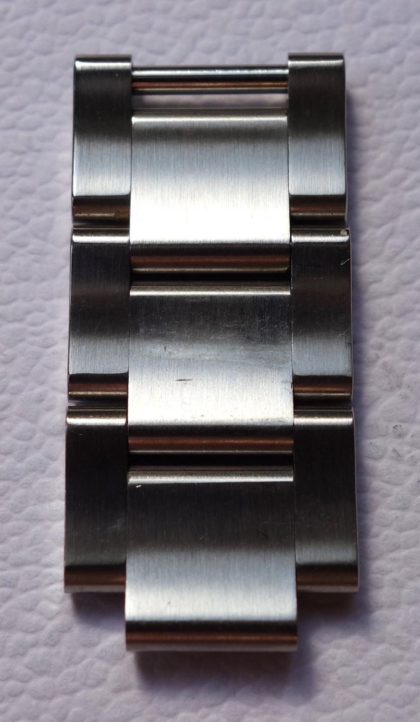 ROLEX SPARE LINKS X 3 LATEST SOLID TYPE 15.3 mm SUBMARINER ETC – CAN SPLIT