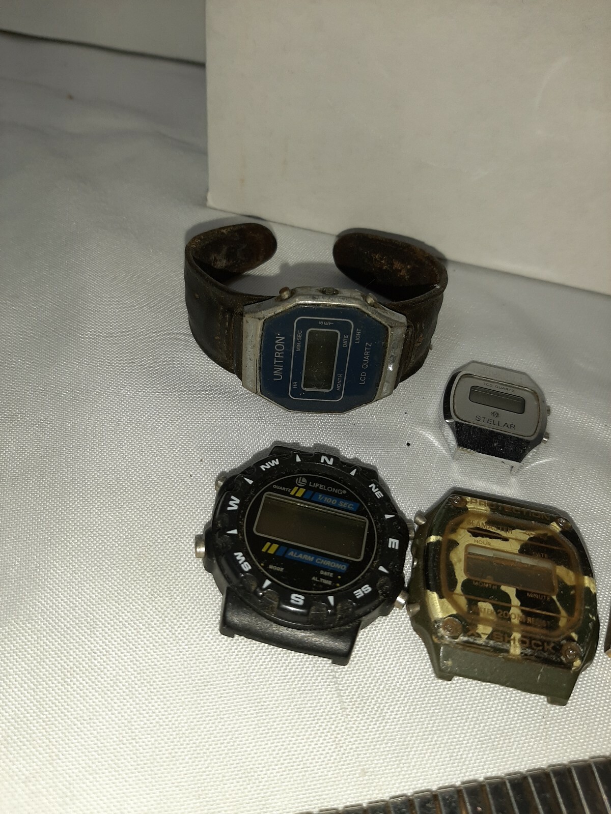LOT OF VINTAGE WATCH PARTS bands and more timex stellar unitron