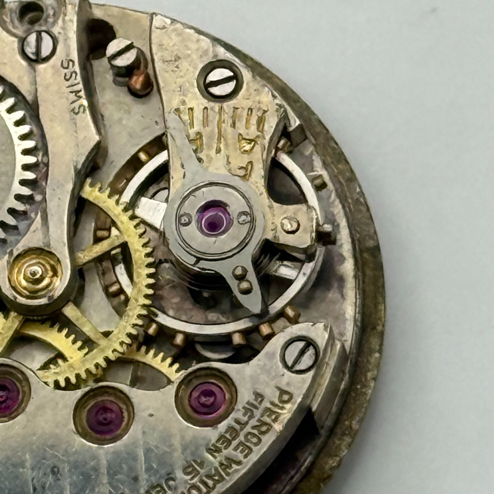 Pierce Watch Movement Swiss 15 Jewels Sub Seconds Manual Wind Parts 23.6mm
