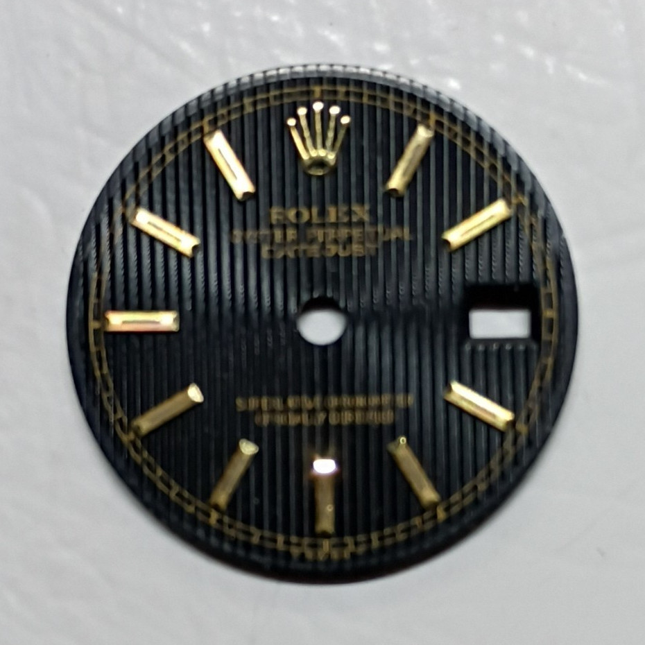 Rolex Dial Black/Gold Tone Non-Numeric Hour Markers w/ Date Window for 2135