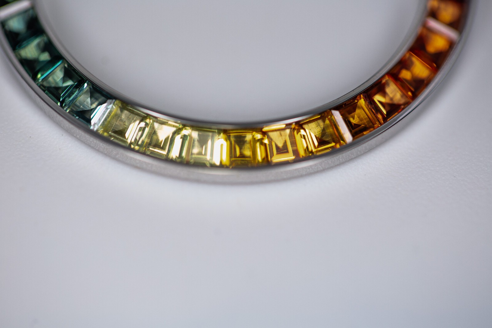 Custom Rainbow Bezel for Rolex Daytona – Fits 116500, 116520, 116509, 116529