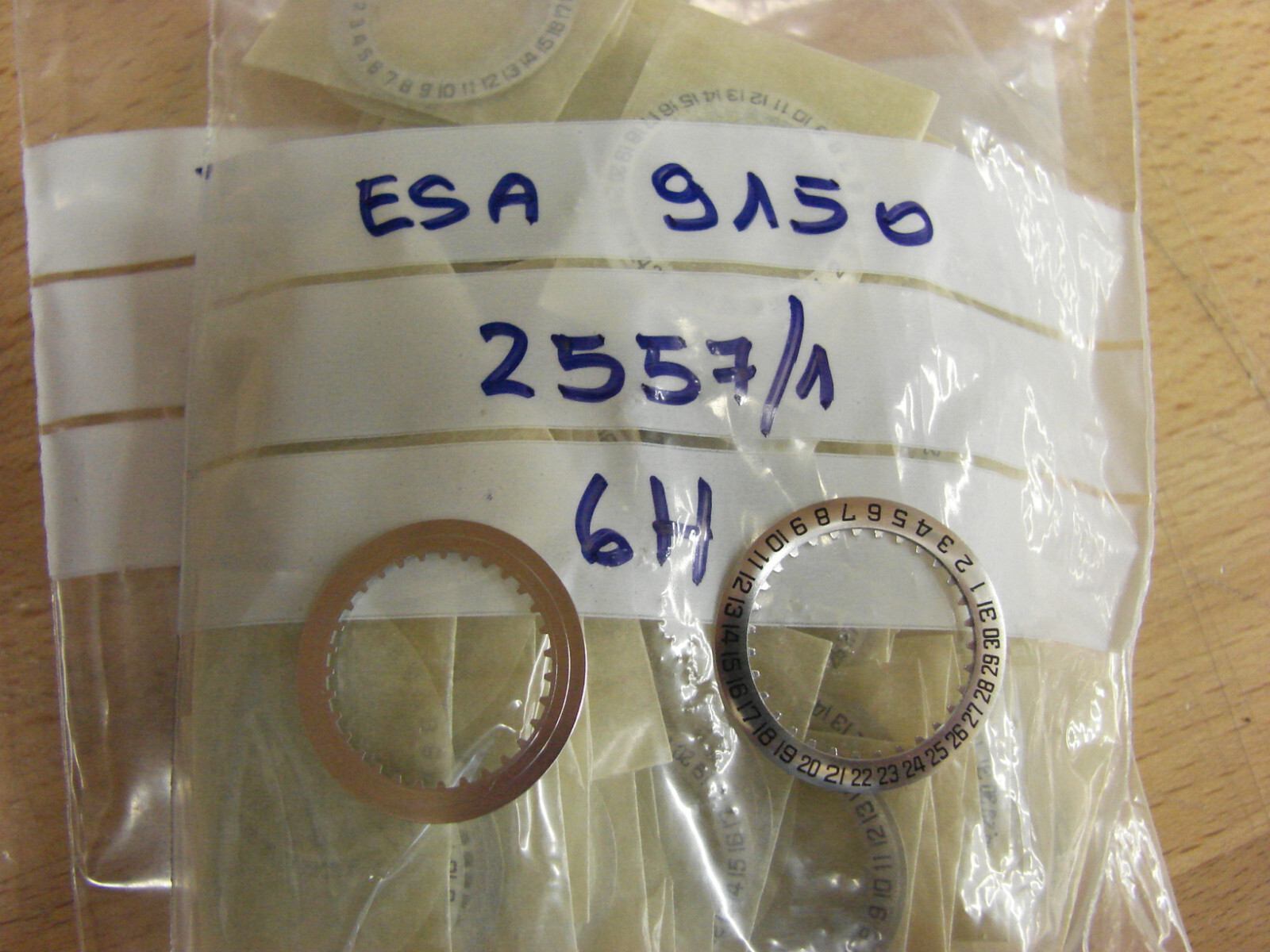ETA 9150, 9154, Hamilton 645,683,703 Tissot 430/31, date disc #2557 @3 or @6 NOS