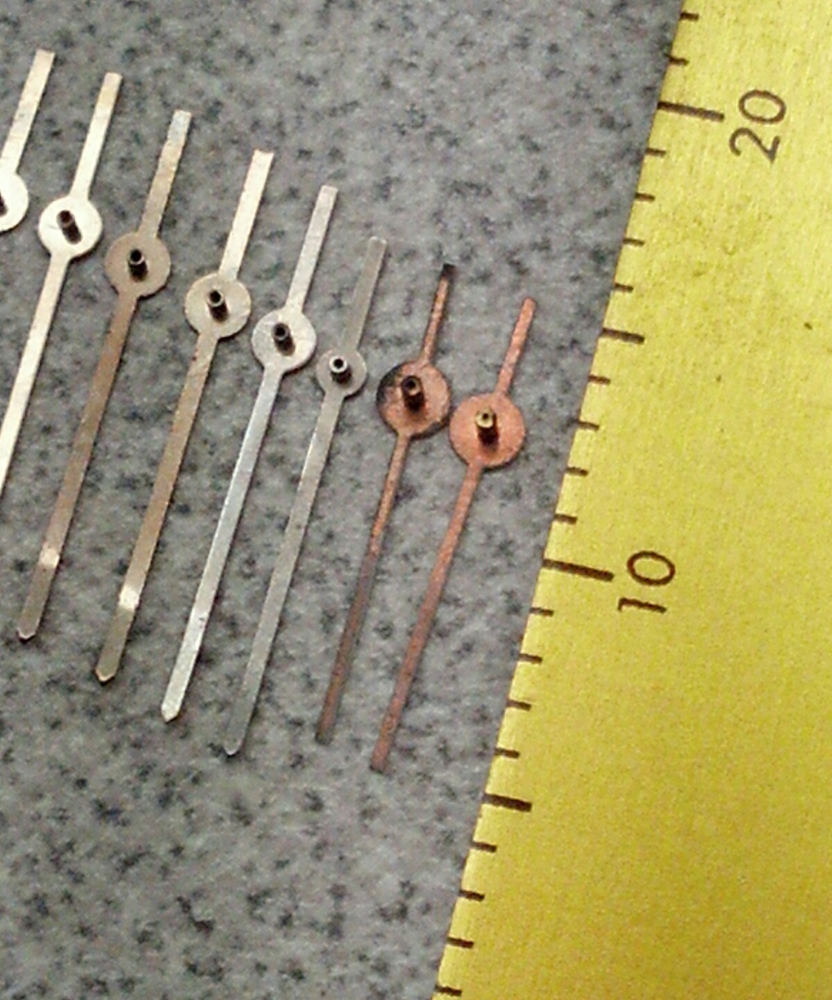 Lot Of 10 Vintage NOS Painted Ctr/Sweep Second Hands-Most Fit .18 Pinion
