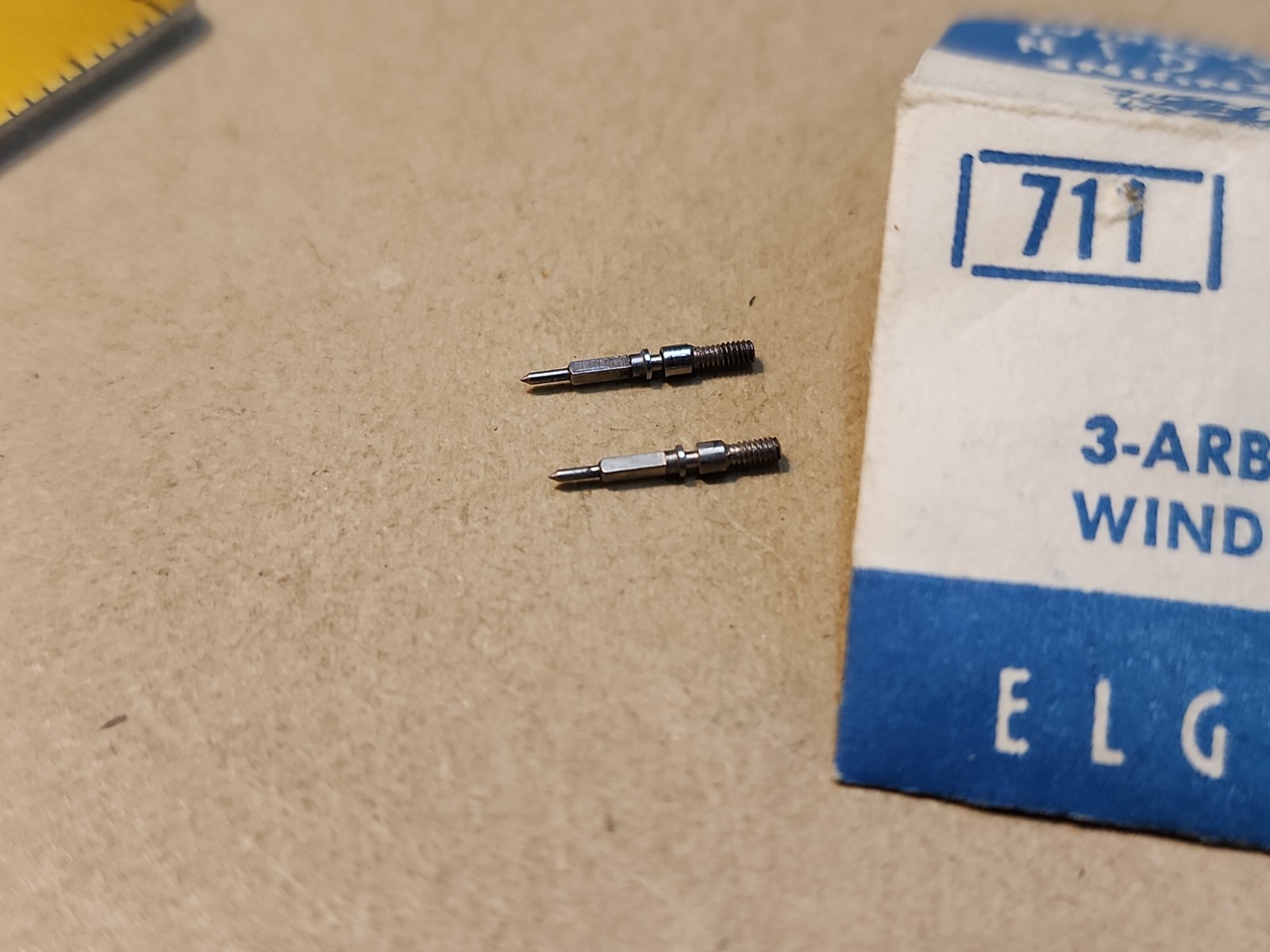 Lot Of 2 NOS Elgin Grade 711 Tap 9 Winding Arbors Stems Parts Spares Repairs