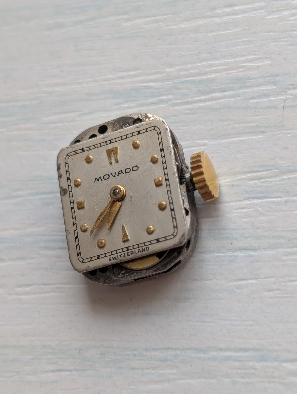 Vintage Movado 675 Mechanical Watch Movement (Runs)
