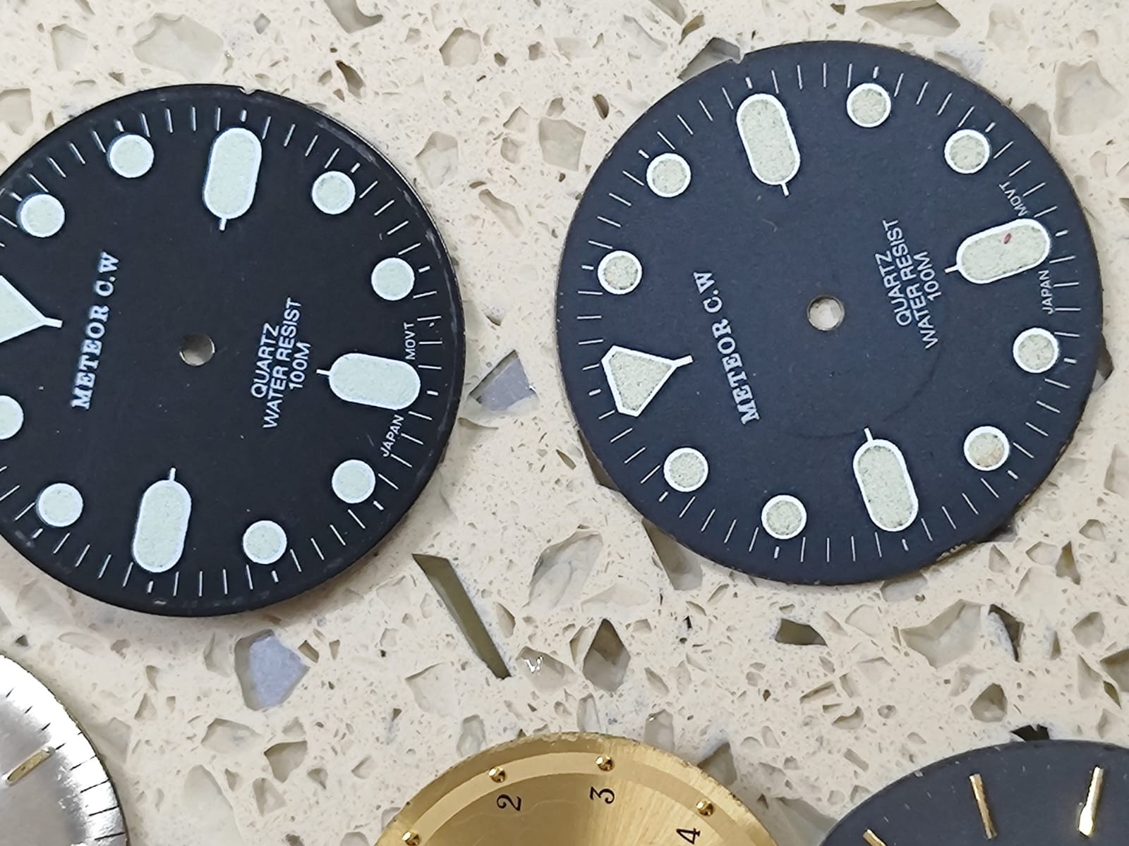 Lot Vintage Dials Seiko /Tissot/Casio/Citizen/olma/ Lot 30 Dial Used &NOS