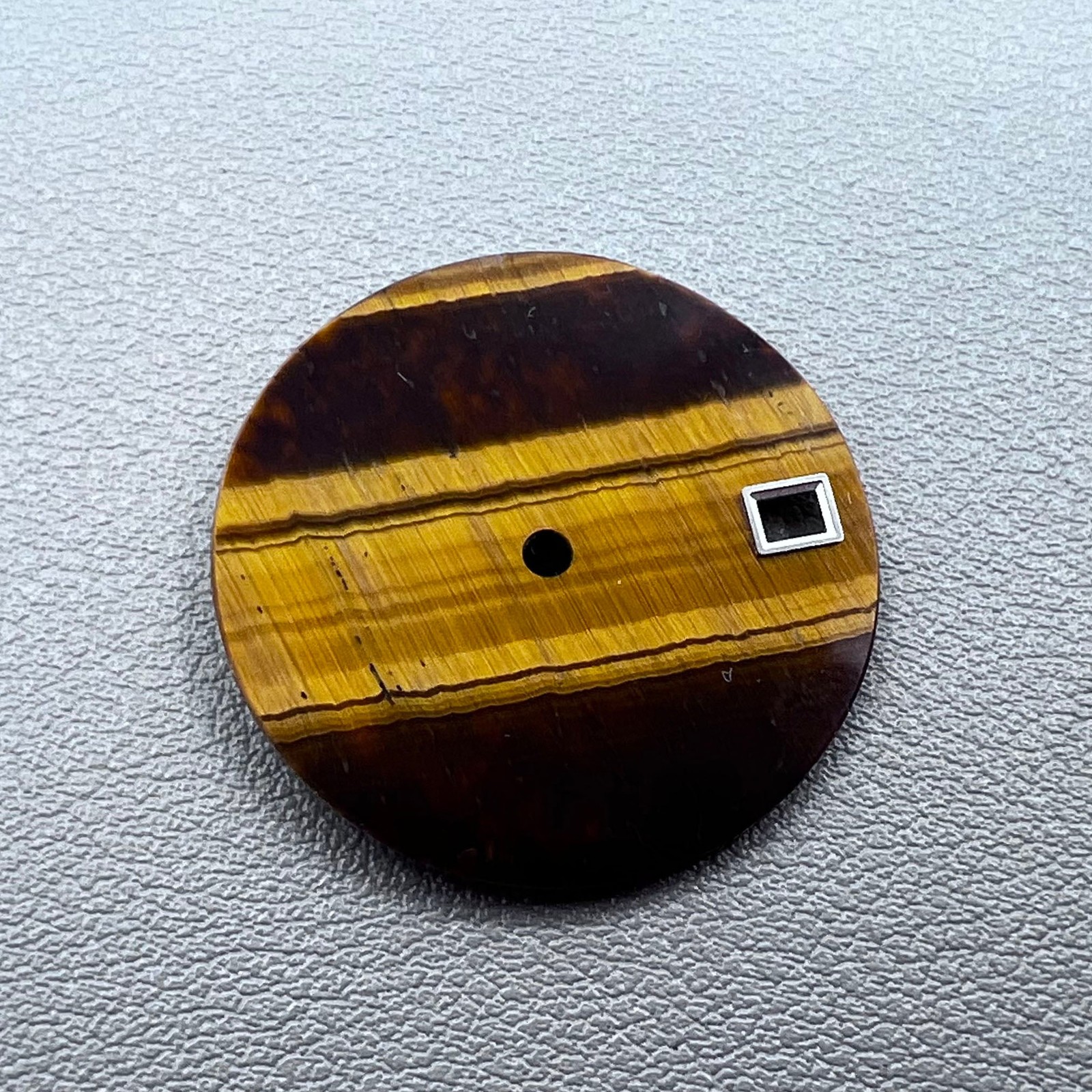 28.5mm Watch Dial Tiger’s Eye Stone with Date Modified for SW200 ETA2824 NH35