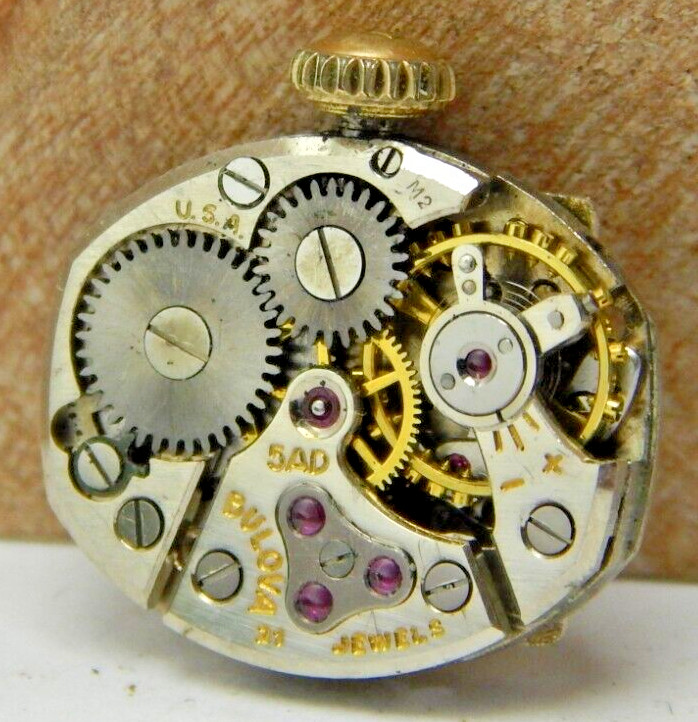 Vintage 1962 Bulova 5AD 21 jewel ladies wrist watch movement with dial & crown