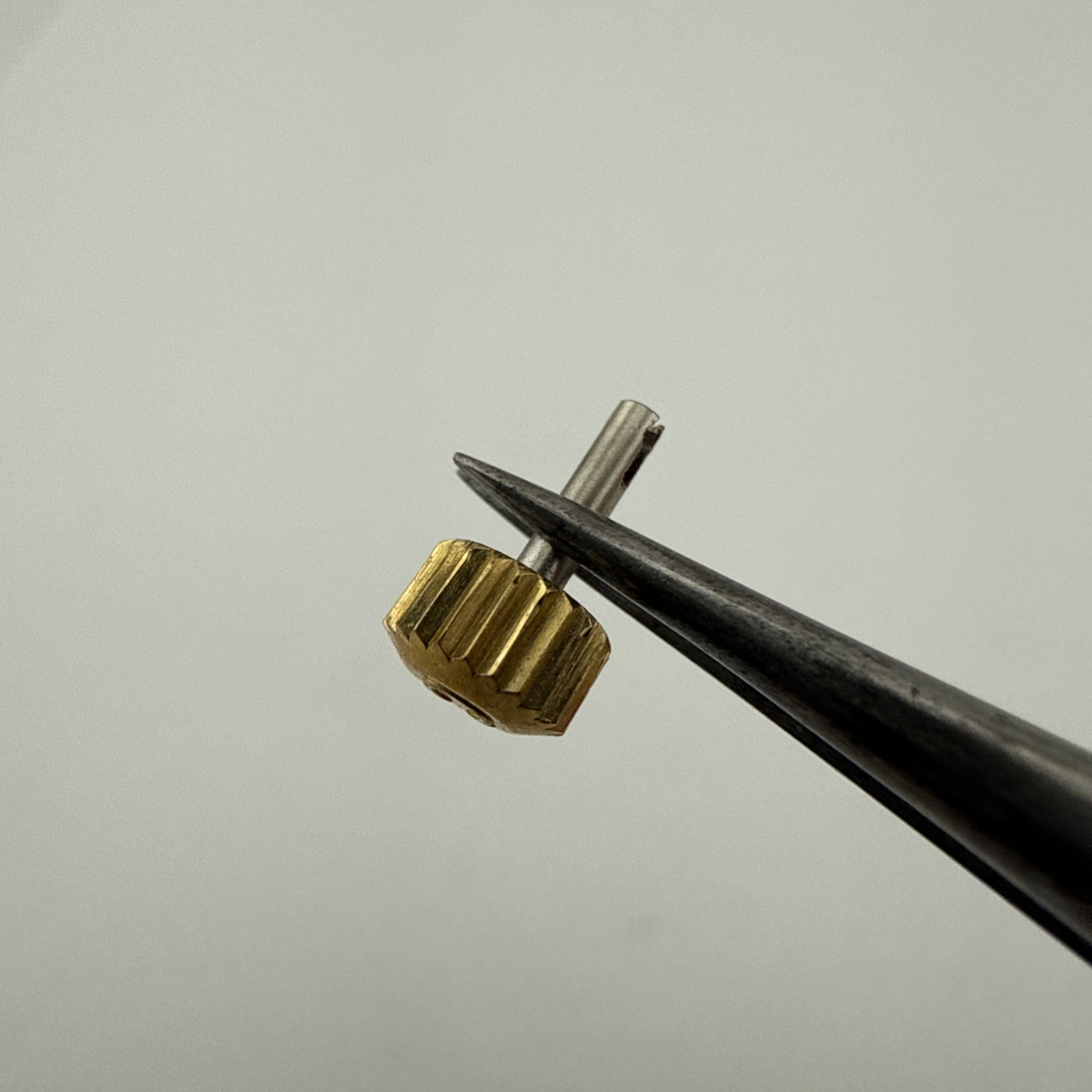 Omega Yellow Gold 4.4mm Split Stem Wristwatch Crown – Good Condition